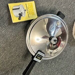 Presto Silver Pressure Cooker